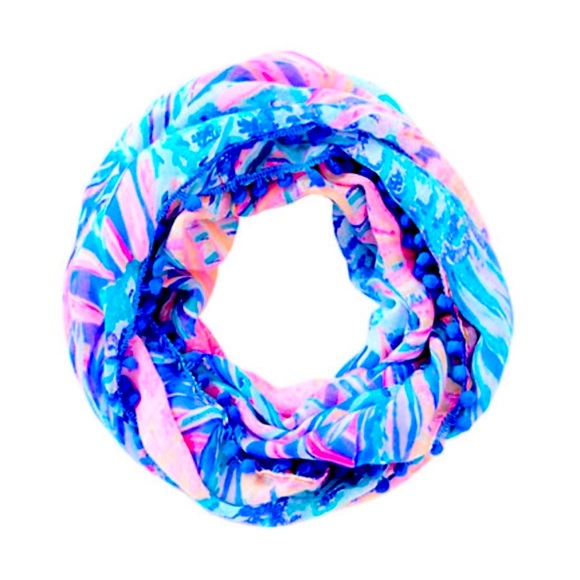 Lilly Pulitzer Accessories - Lilly Pulitzer Infinity Loop Scarf
